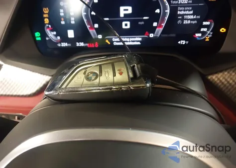 2021 BMW X5 M z USA, uszkodzony, nr VIN 5YMJU0C04M9F63827